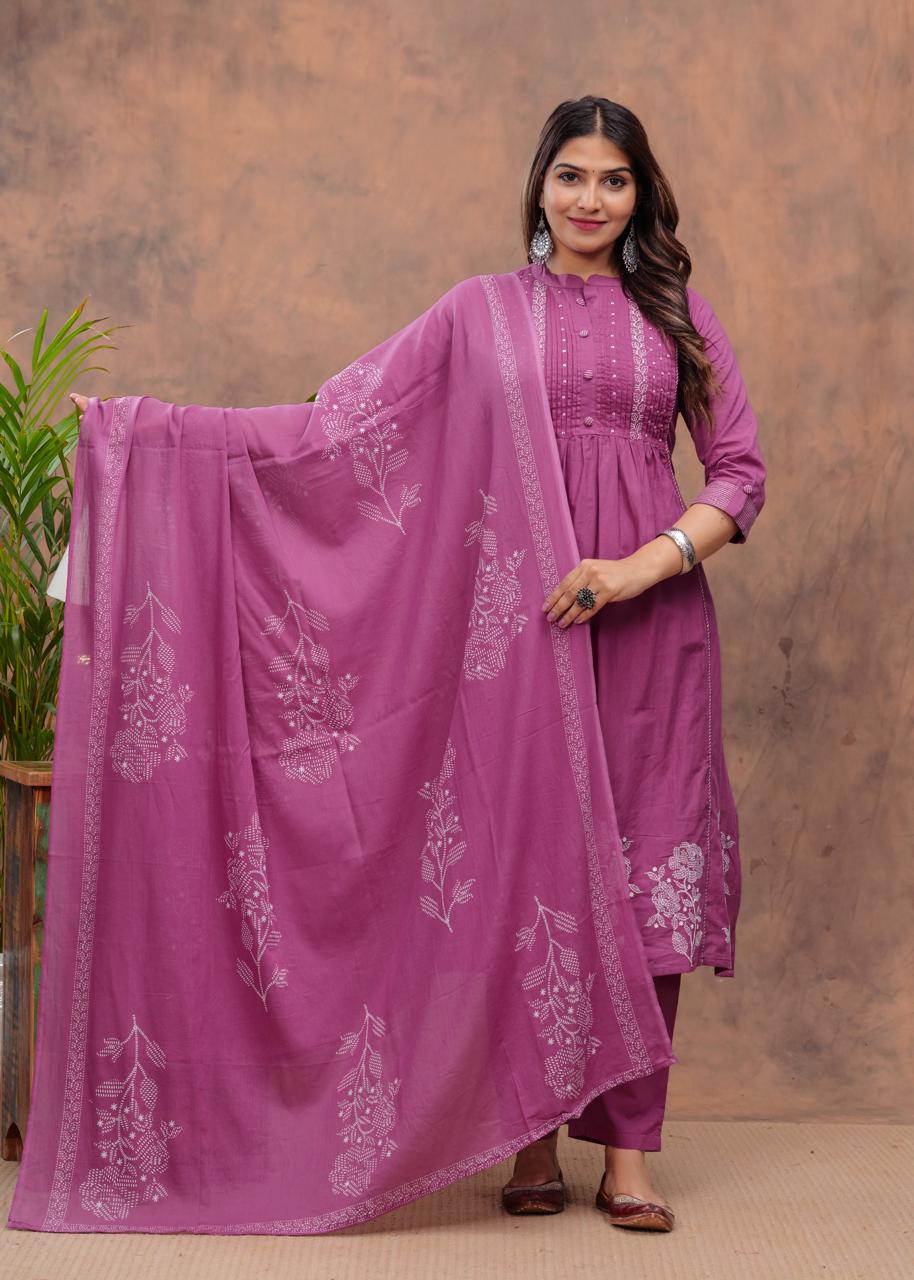 Women Parple Printed Straight Kurta Suit Set