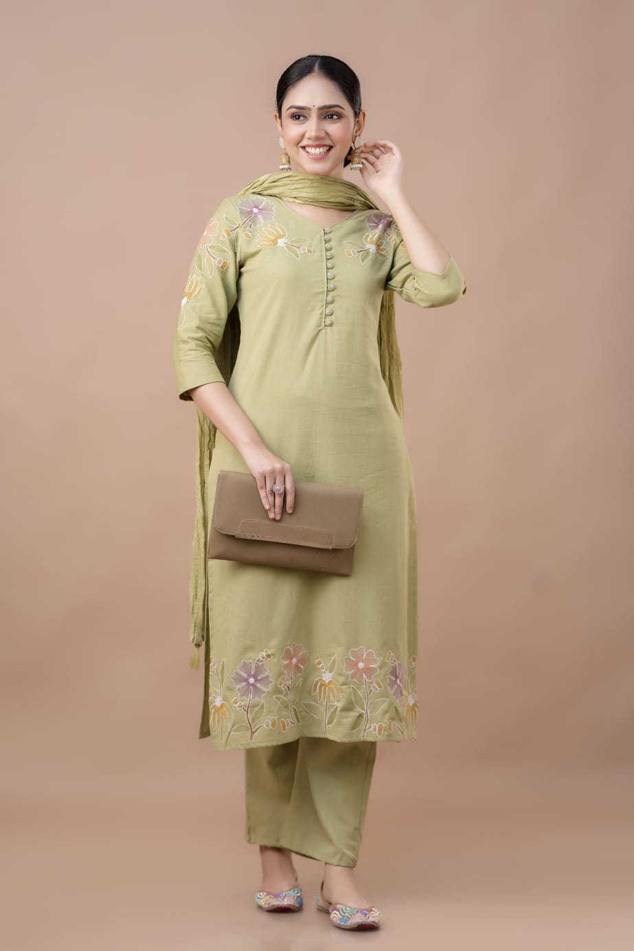 Women Green Cotton Blend Kurta Pant Dupatta Set