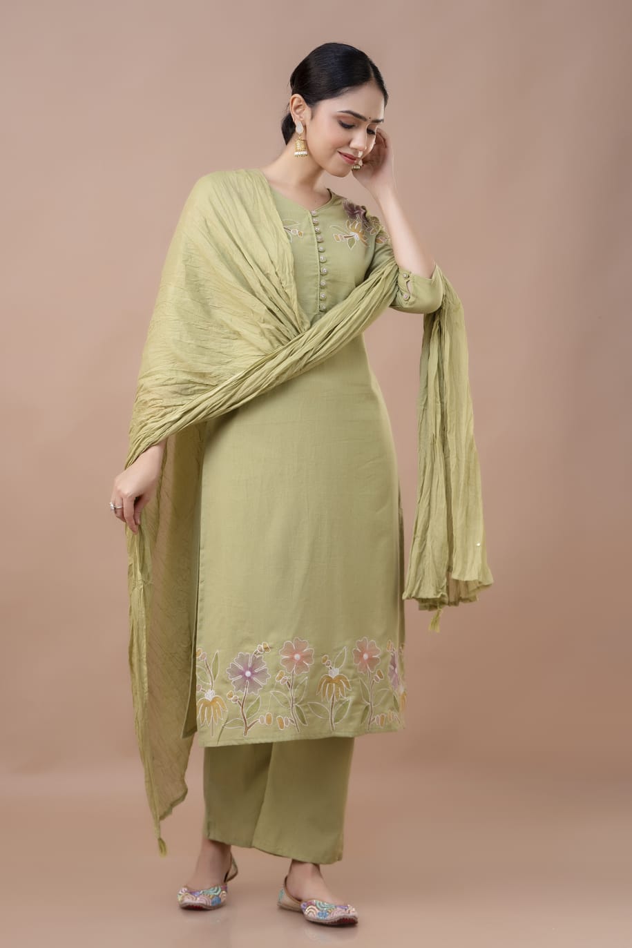 Women Green Cotton Blend Kurta Pant Dupatta Set