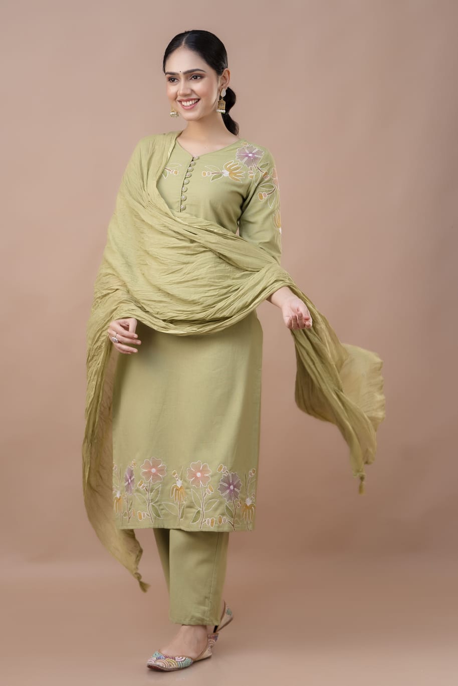 Women Green Cotton Blend Kurta Pant Dupatta Set