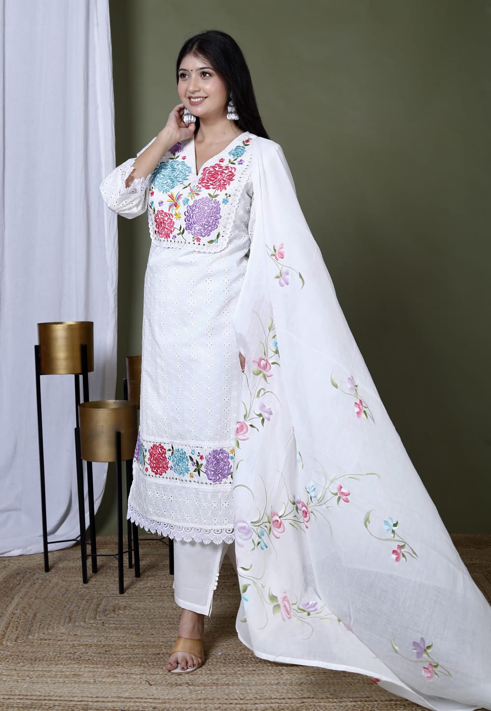 COTTON SIFLI WORK WHITE KURTI WITH FULL EMBROIDERY WITH MULMUL HAND BRUSH PAINT DUPAPATTA