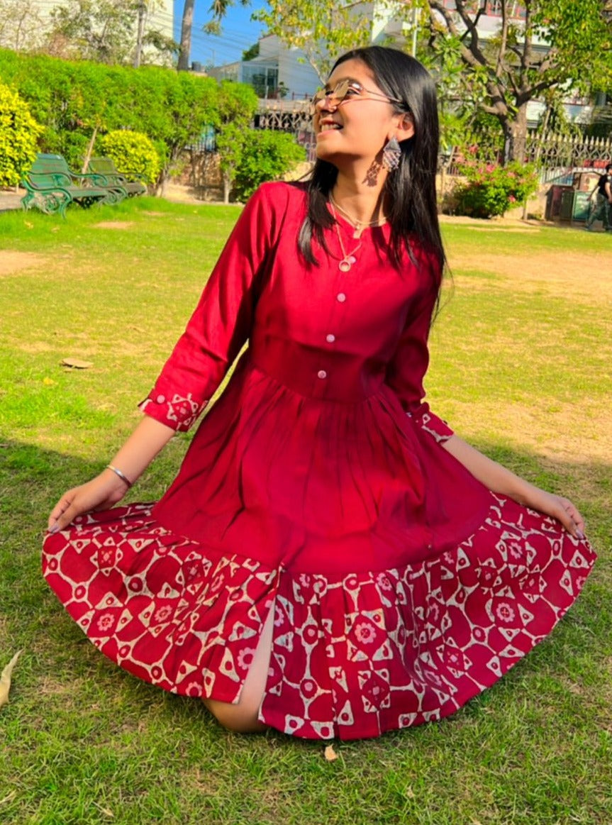 Red muslin degital print on short frock